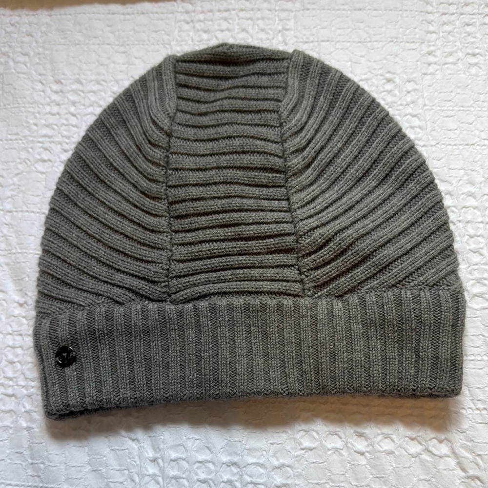 Gray Ribbed Knit Beanie